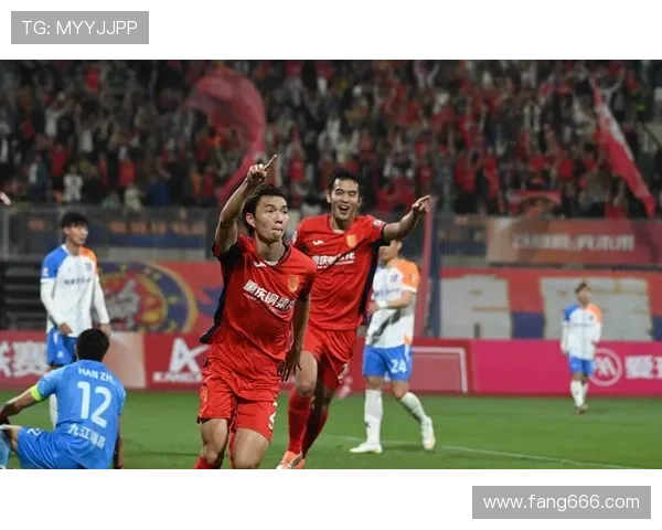 广州足球队强势领跑联赛积分榜以69分稳居第一位置